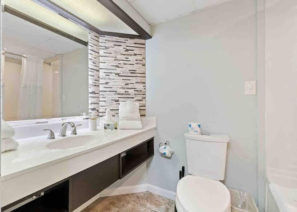 Tranquil Palms-Oceanfront Condo Apartment in Myrtle Beach