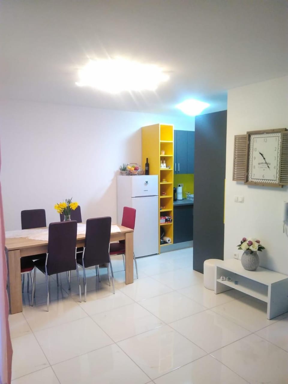 Kitchen or kitchenette, Living room, Seating area, Dining area, minibar