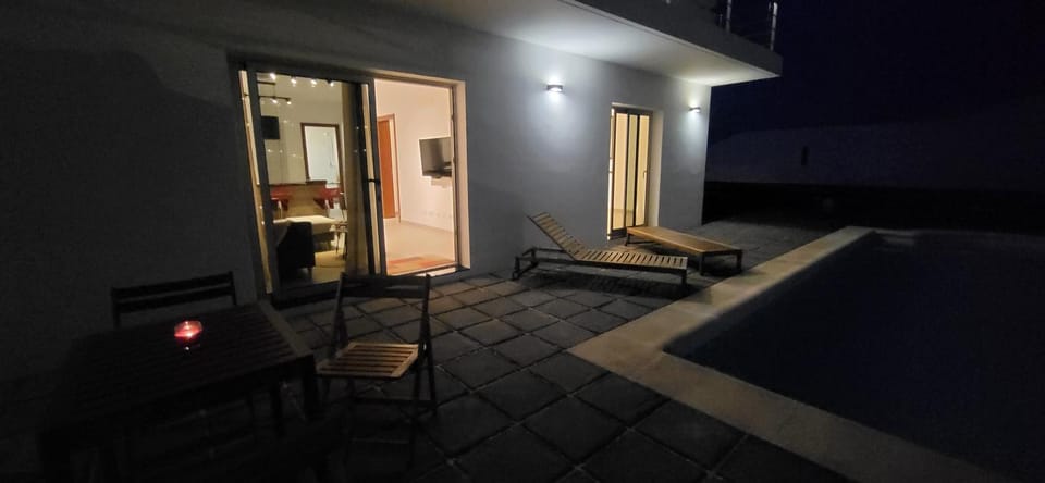 Patio, Balcony/Terrace