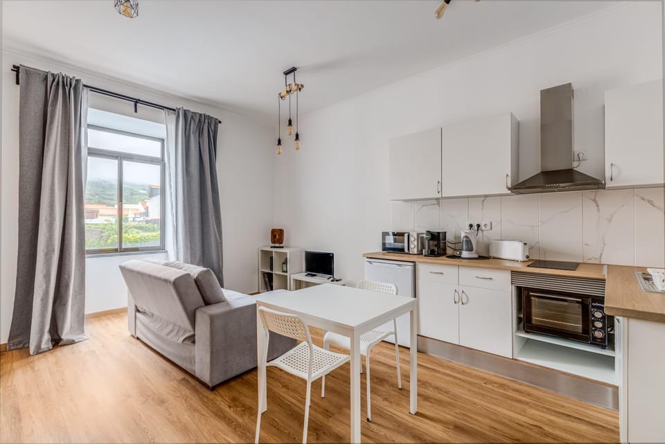 Property building, Kitchen or kitchenette, Living room