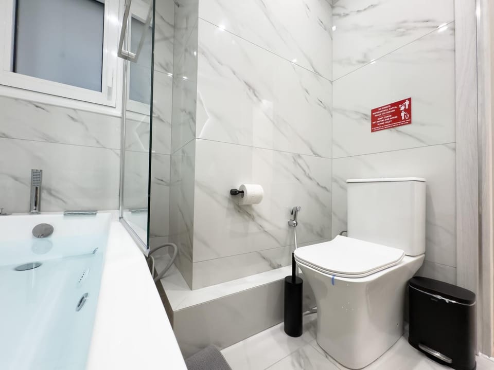 Athens Luxury Penthouse Apartment in Plaka