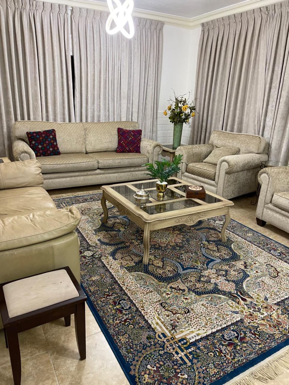 Beautiful & Cozy Newly remodeled 2 Bedroom Apartment in Africa
