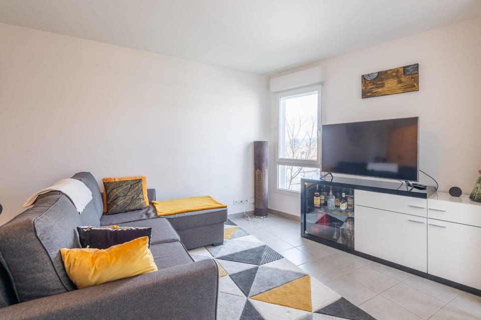 Joli T2 de 57 m proche lac et Vieille Ville Apartment in Annecy