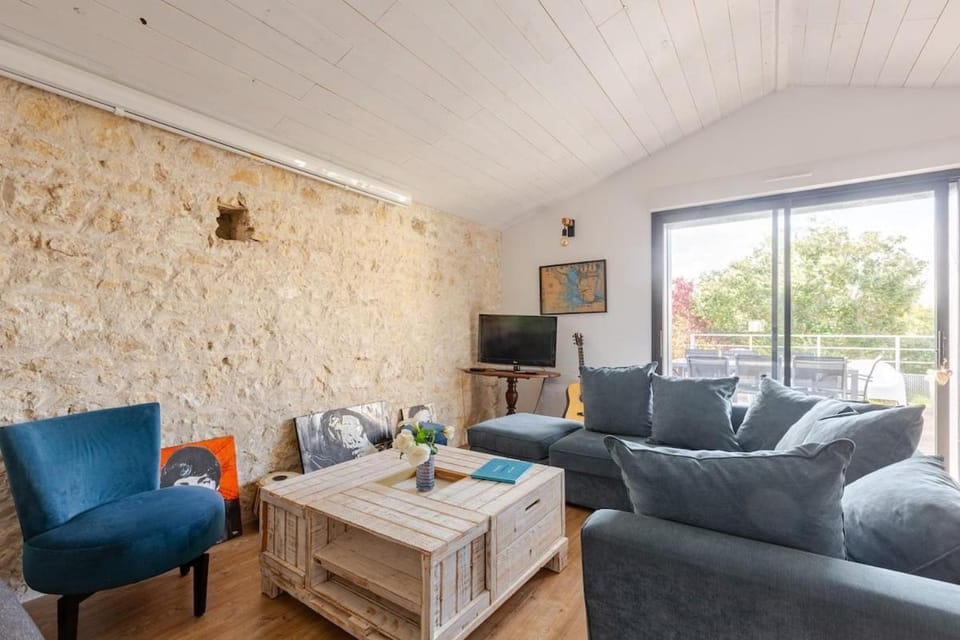 Maison à 10’ à pieds du port de La Rochelle House in La Rochelle