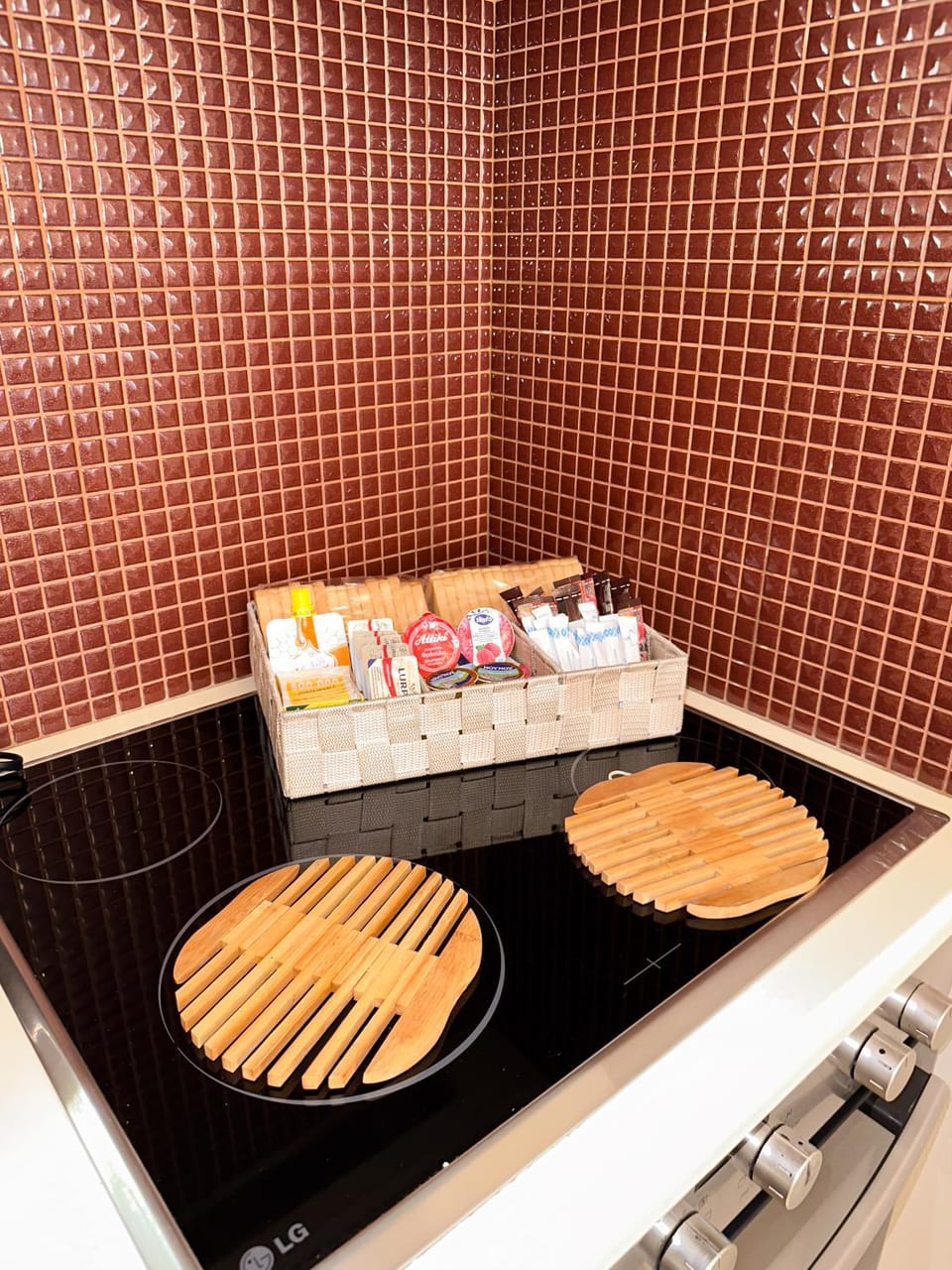 Kitchen or kitchenette, Food