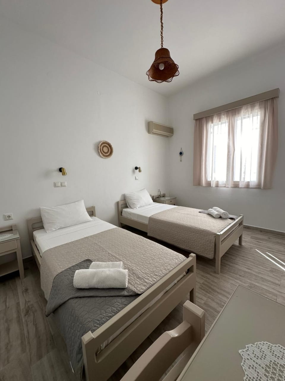 Bed, Photo of the whole room, Bedroom, towels, air conditioner