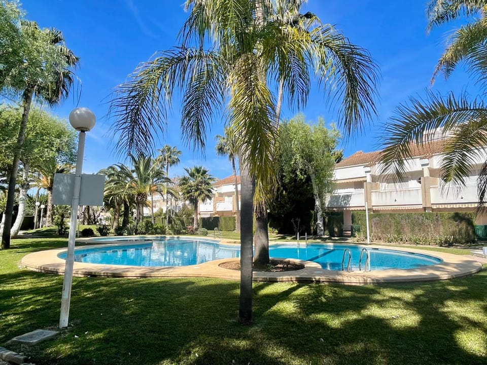 Property building, Day, Garden, Garden, Garden view, Garden view, Pool view, Swimming pool