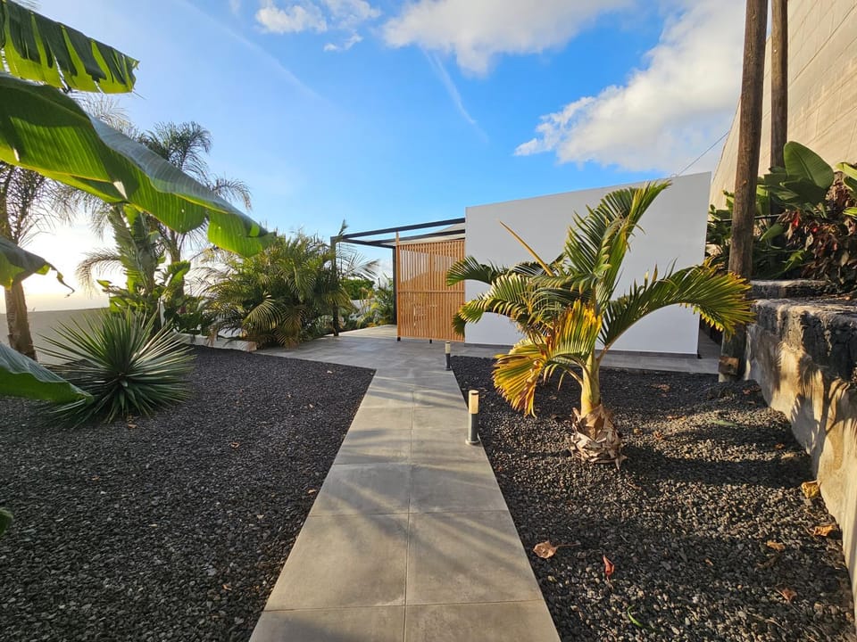 Monina Bungalow Apartment in La Palma