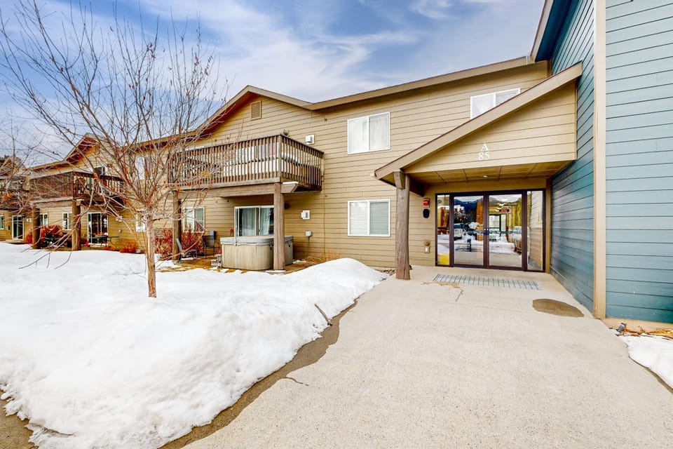 The Overlooker, Apt A11 Apartment in Big Sky