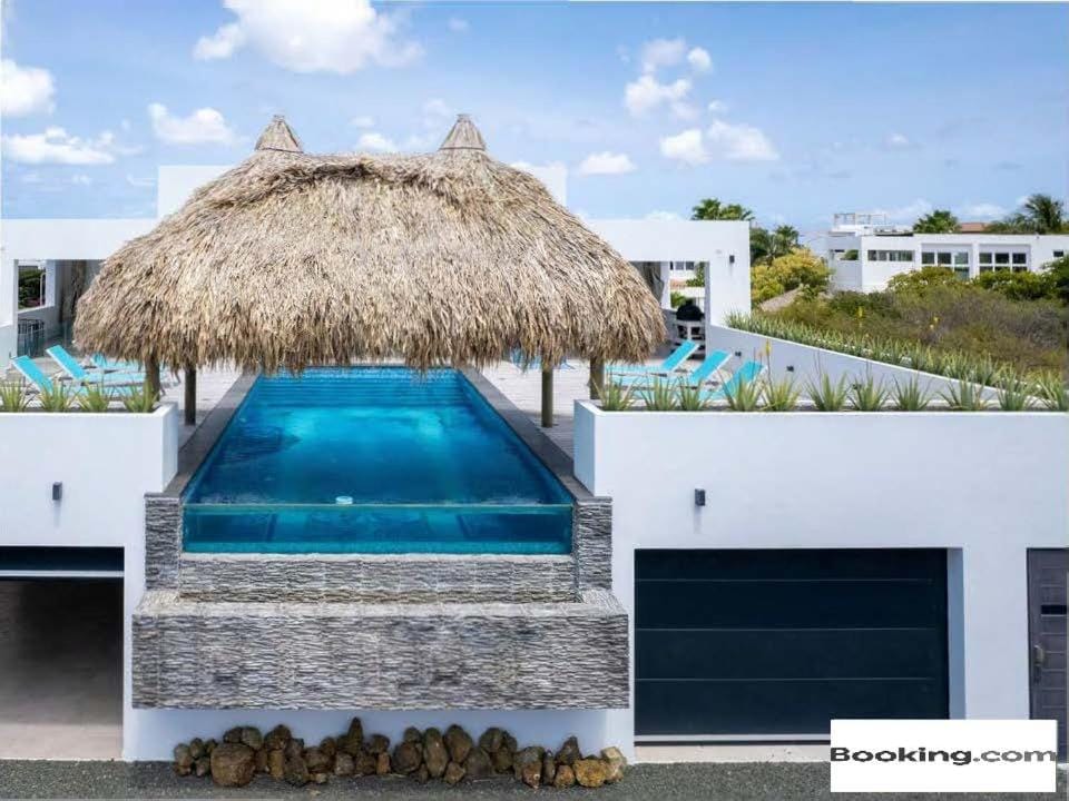 Balcony/Terrace, Swimming pool