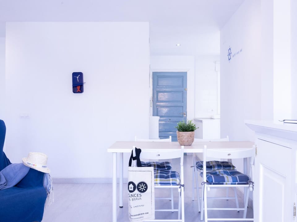 Apartamento en L'Escala a 100m de la playa, con parking - ES-325-3 Apartment in L'Escala