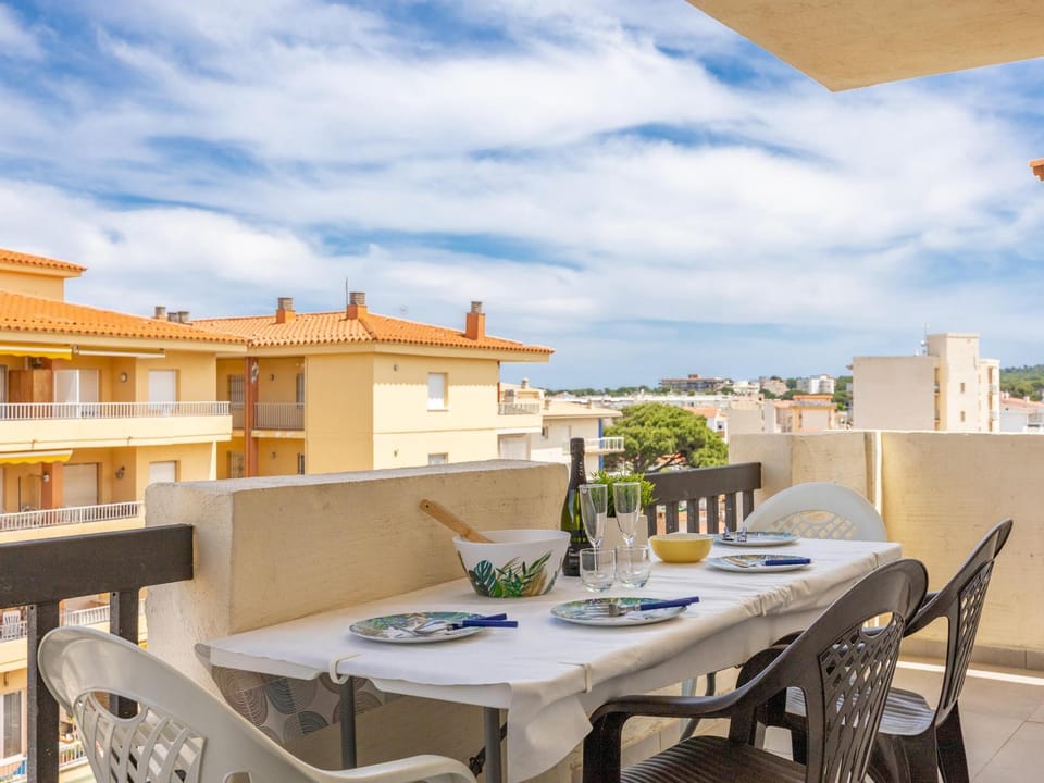 Apartamento en L'Escala a 100m de la playa, con parking - ES-325-3 Apartment in L'Escala