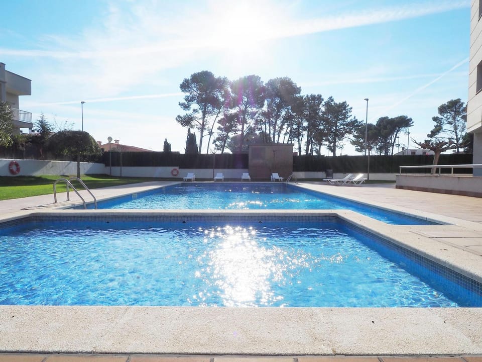 Apartamento cerca de la playa con vista y piscina - ES-325-5 Apartment in L'Escala