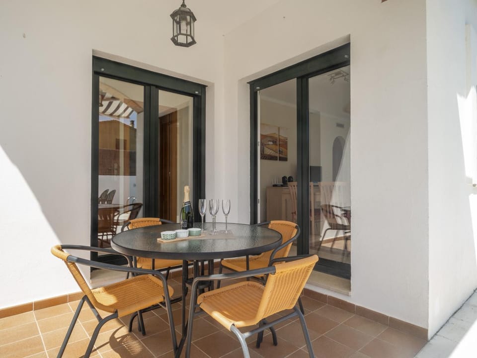Casa en planta baja con piscina privada, cerca de la playa, aire acondicionado y parking - ES-325-22 Villa in L'Escala
