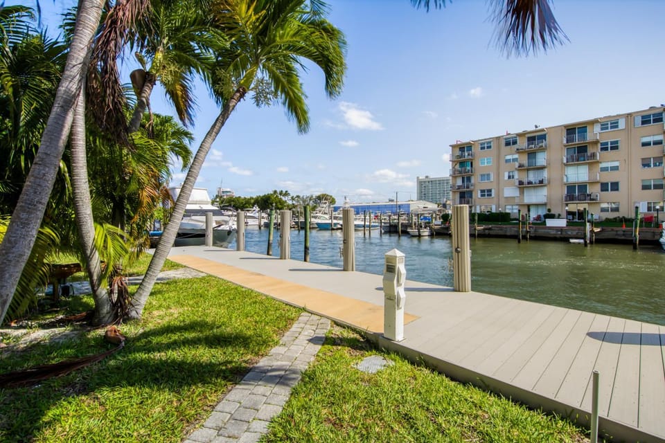 Marble House in Lauderdale Harbours House in Fort Lauderdale