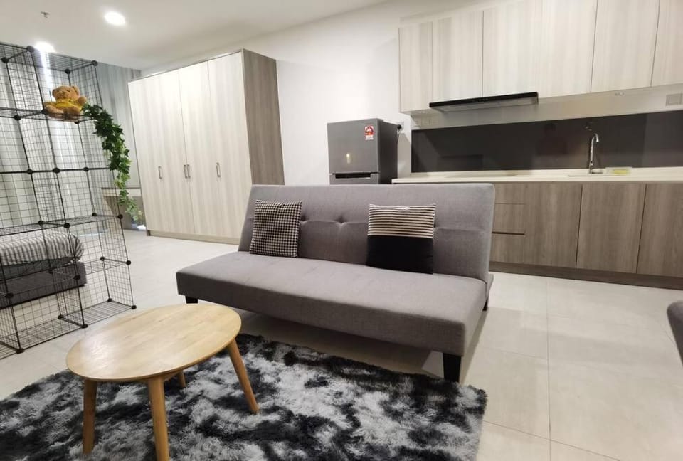 Modern Comfy Studio Permaisuri 2 Carpark WIFI Apartment in Federal Territory of Kuala Lumpur