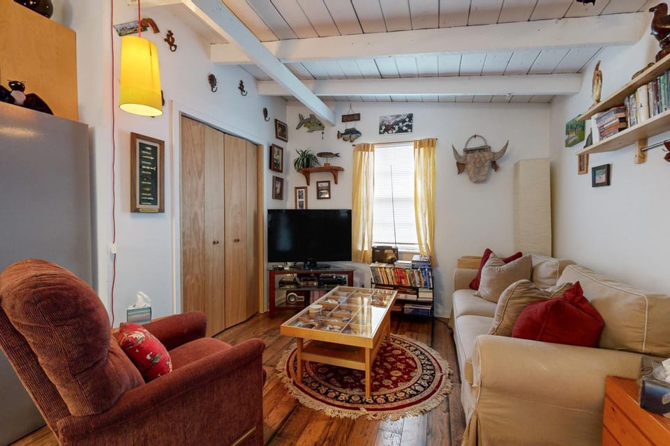 The Collector's Hideaway House in Lake Buchanan