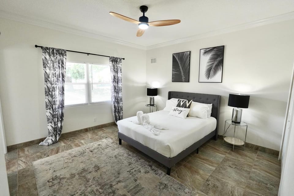 Bed, Bedroom