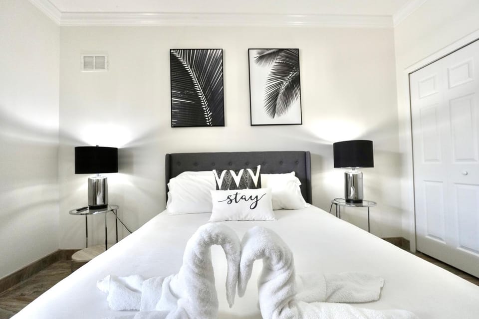 Bed, Bedroom