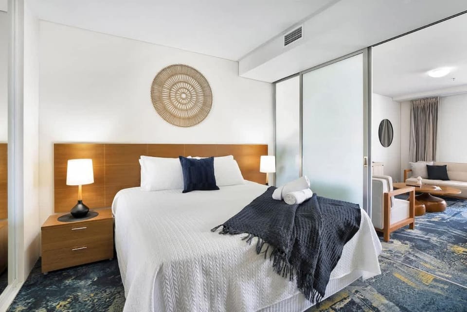 Central Haven Couples Retreat at Harbour Lights Apartment in Cairns