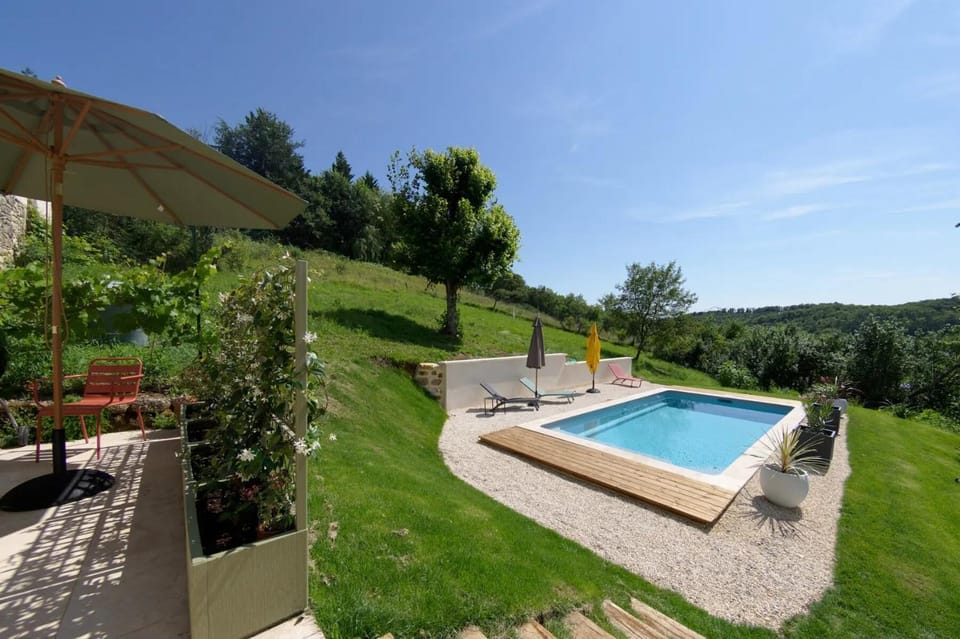 Pool view, Swimming pool