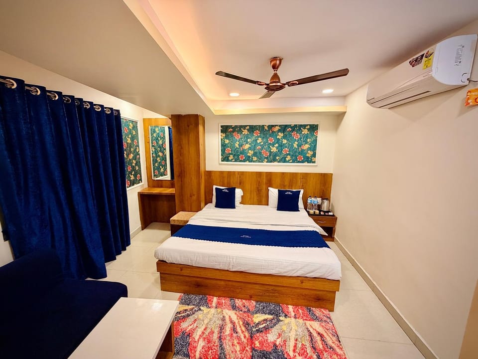 Bedroom, air conditioner