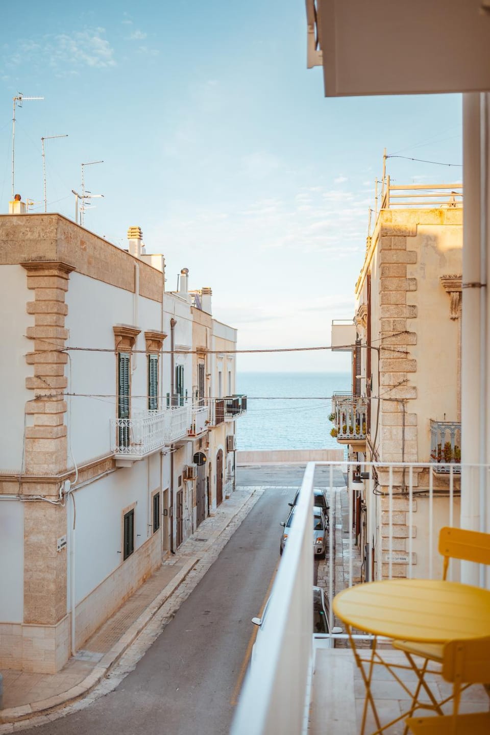 Property building, Patio, Natural landscape, View (from property/room), Balcony/Terrace, Dining area, Sea view