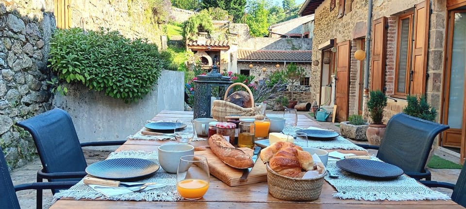 Breakfast, Breakfast