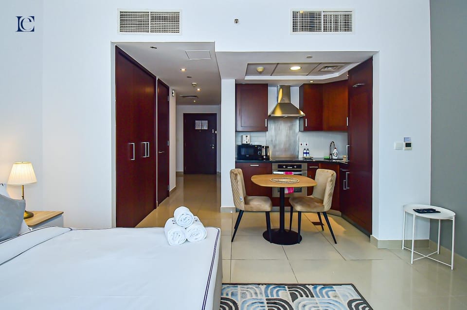 Bed, Kitchen or kitchenette, Photo of the whole room, Bedroom, hair dresser