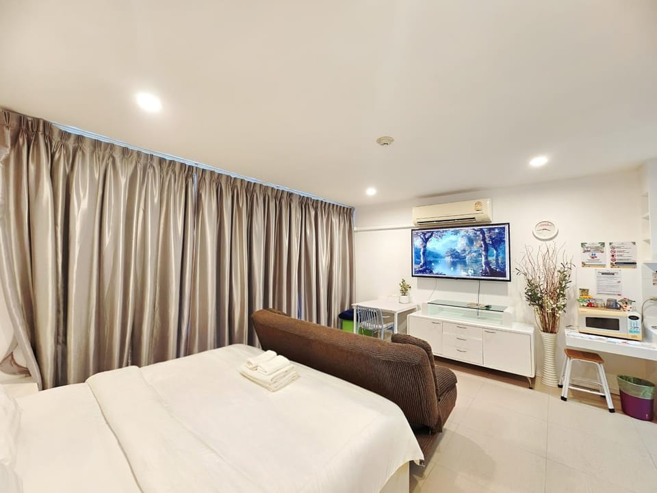 Condo The Beach Bangsaen 327/38 Apartment in Chon Buri Changwat