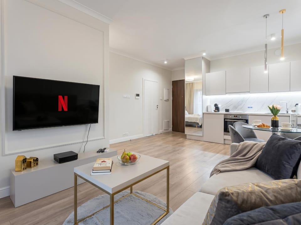 Communal lounge/ TV room, TV and multimedia, Kitchen or kitchenette, Living room, Seating area, Evening entertainment