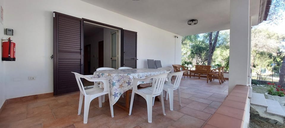 VILLA PIETRAMARINA CALA LIBEROTTO appartamento 6 posti Apartment in Cala Liberotto