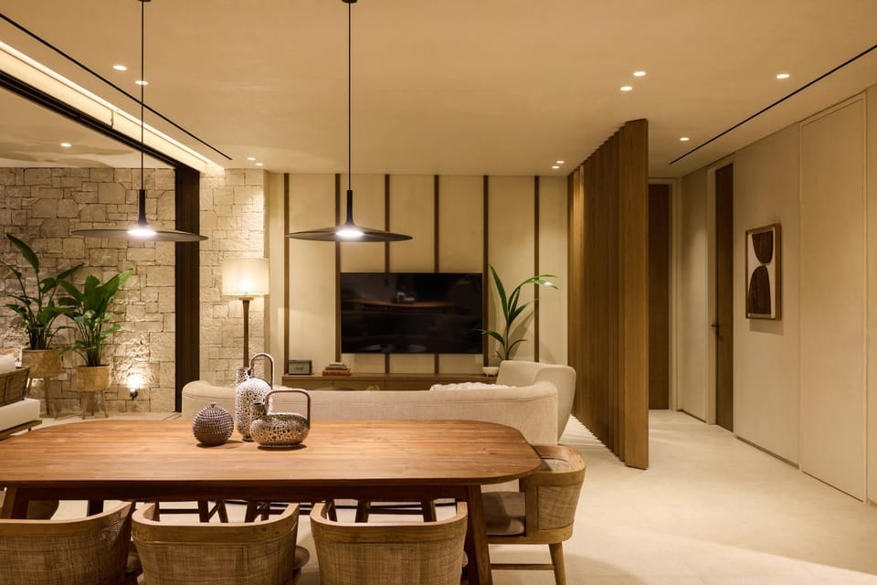 TV and multimedia, Living room, Seating area, Dining area