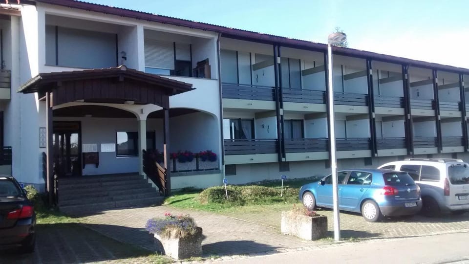 Property building, Day, Location, Parking