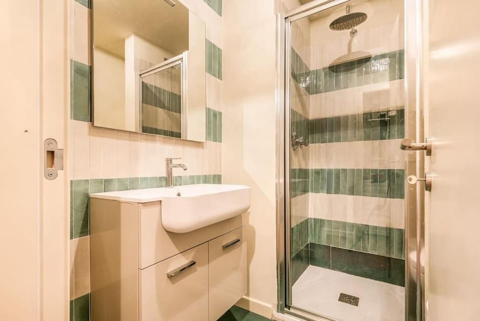 Shower, Toilet, Bathroom, bidet