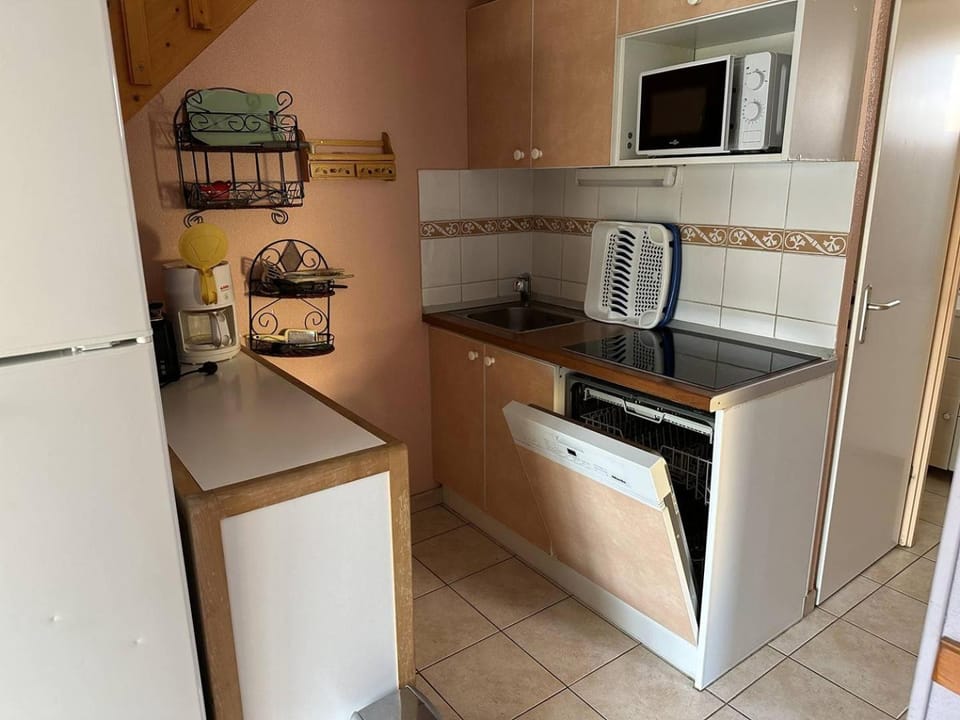 Kitchen or kitchenette, dishwasher, minibar, pet friendly, stove, toaster