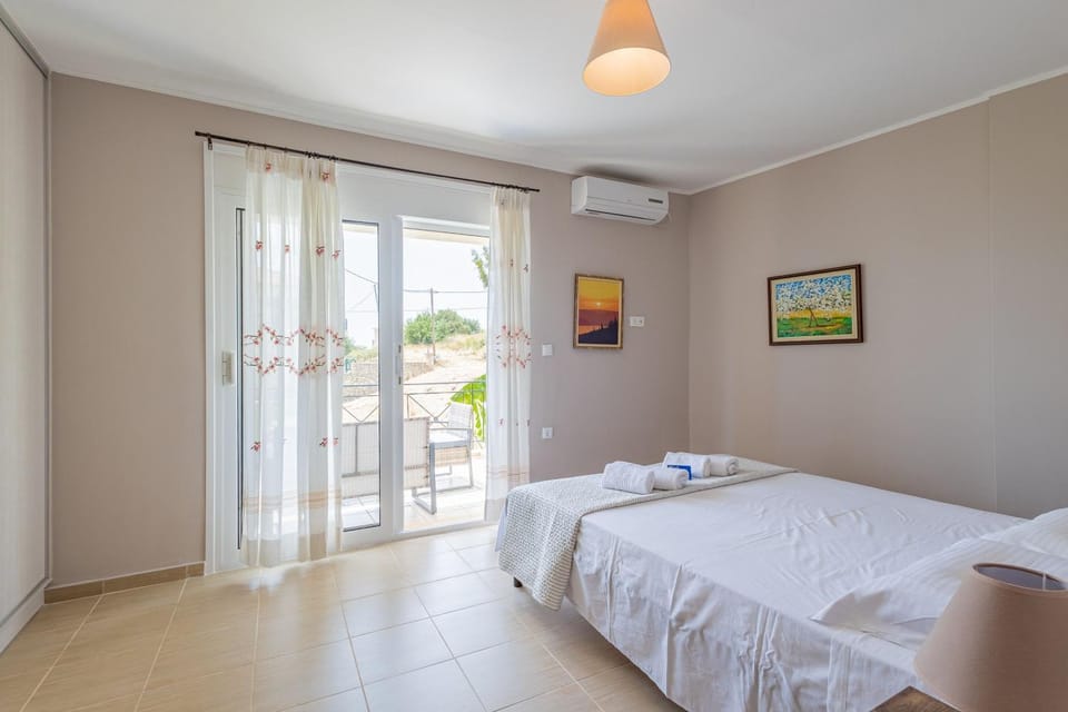 Paris Ηοuse at Ratzakli House in Cephalonia