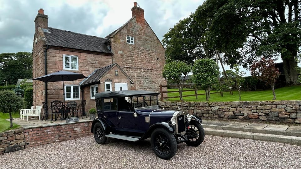 Beautiful Rustic Farmhouse Alton Towers Peaks House in Staffordshire Moorlands District