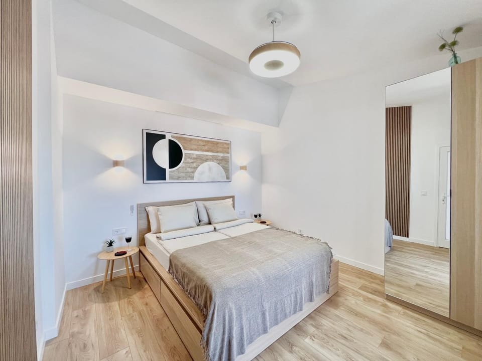 Bed, Photo of the whole room, Bedroom, wardrobe
