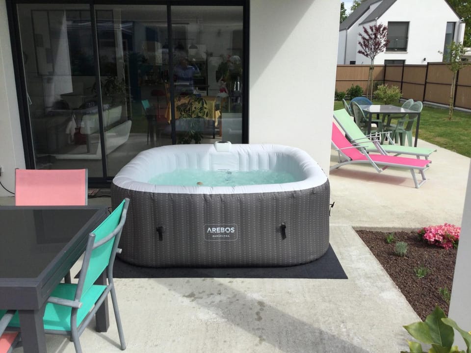 Hot Tub