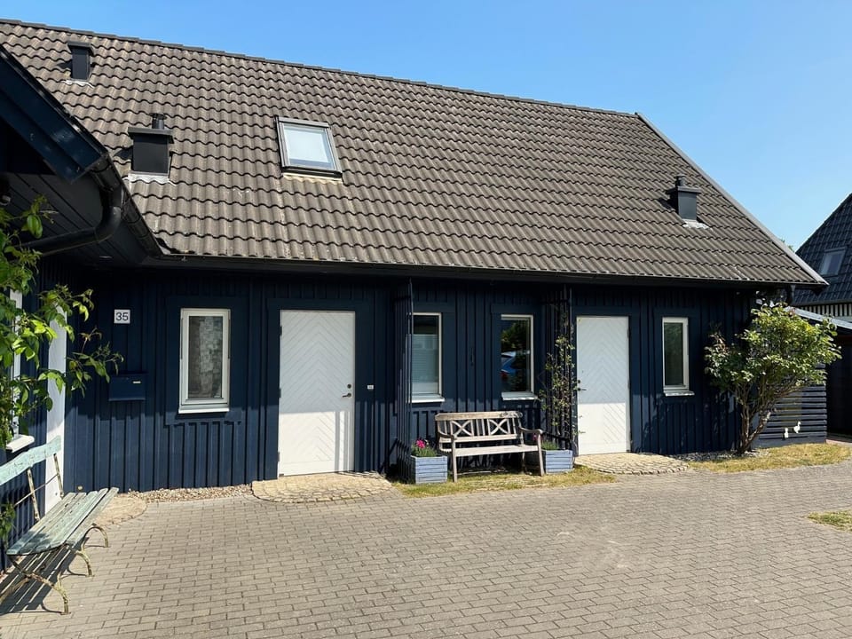 Ferienhaus mit Sauna a Apartment in Zingst