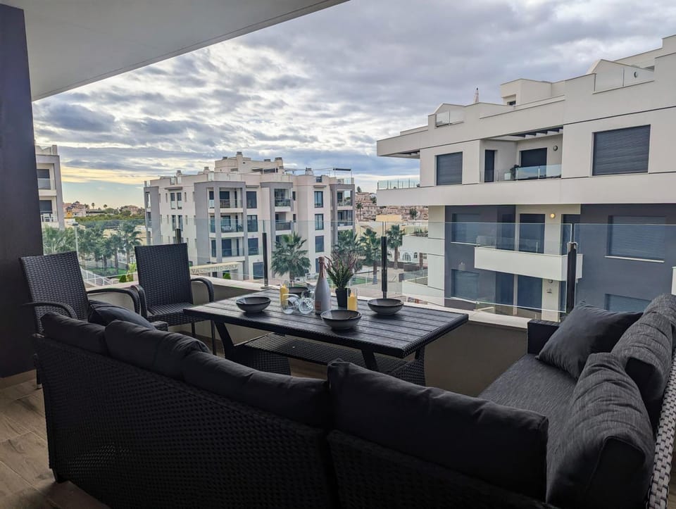 Balcony/Terrace, Balcony/Terrace