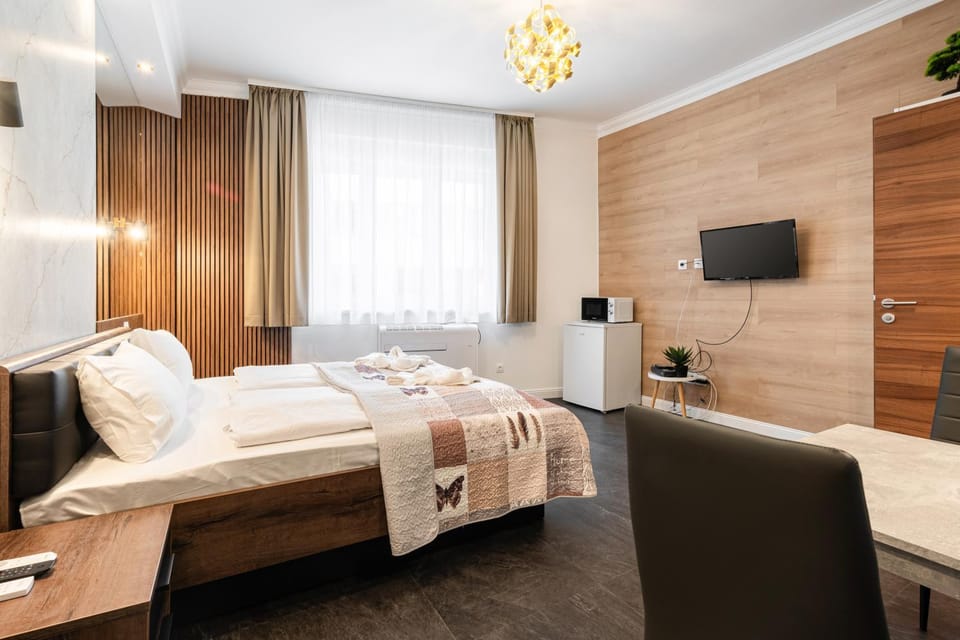 Spark Climb Studio Apartment in Budapest