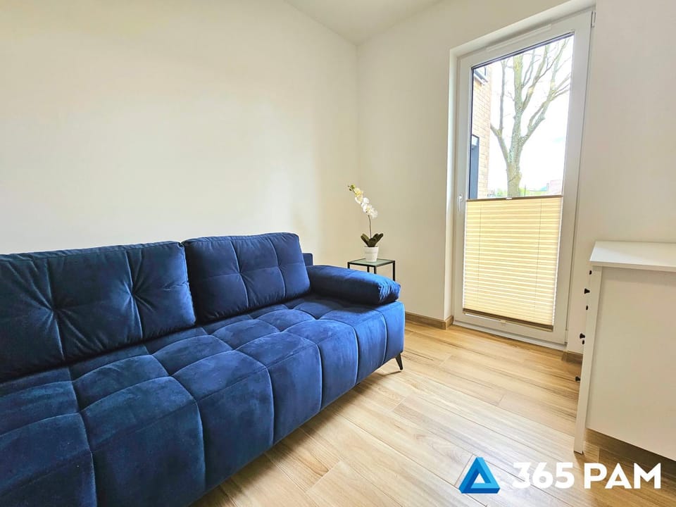 Seating area, Bedroom