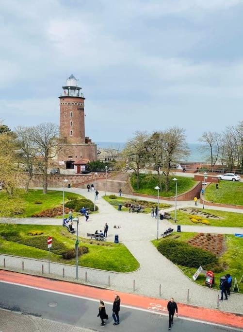 Nearby landmark, Day, People, Natural landscape, Landmark view