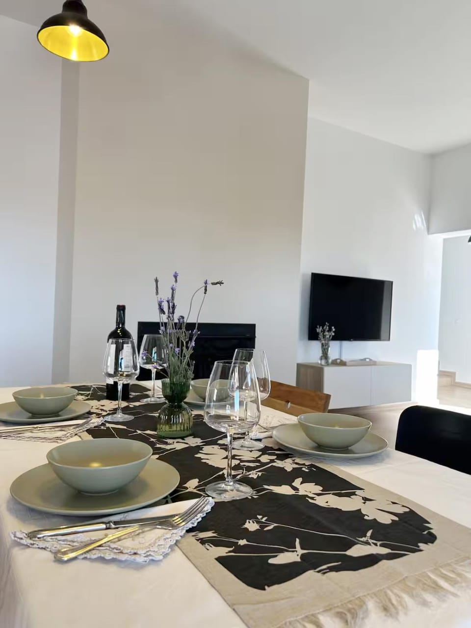 Communal lounge/ TV room, Dining area