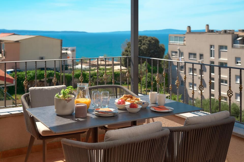 Balcony/Terrace, Sea view, Breakfast