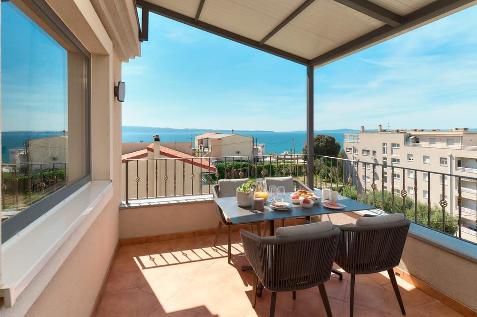 Balcony/Terrace, Sea view, Breakfast