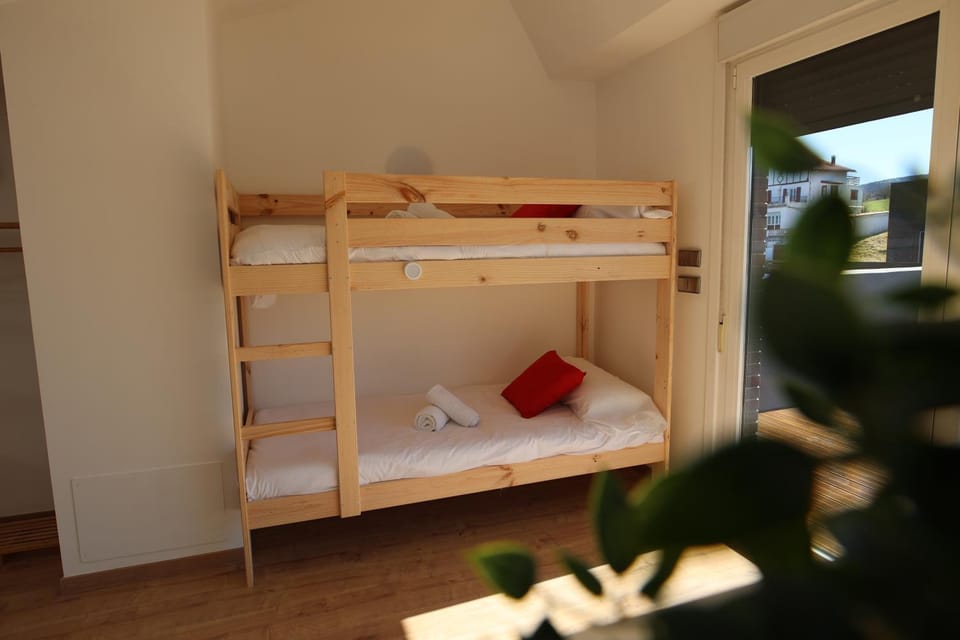 Oiassoenea - Magnífica vivienda para familias y grupos en Irún House in Irun
