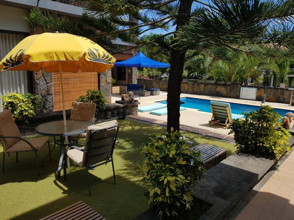 Garden, Pool view